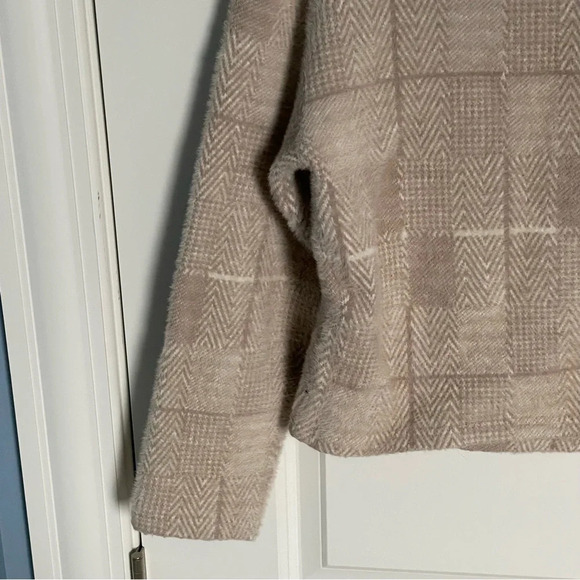 New! Greylin Plaid Soft Fuzzy Pullover Sweater Beige - 29118 - Picture 8 of 12